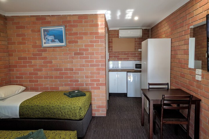 Room 26 of 74
