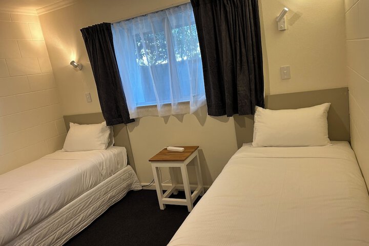 Room 9 of 75