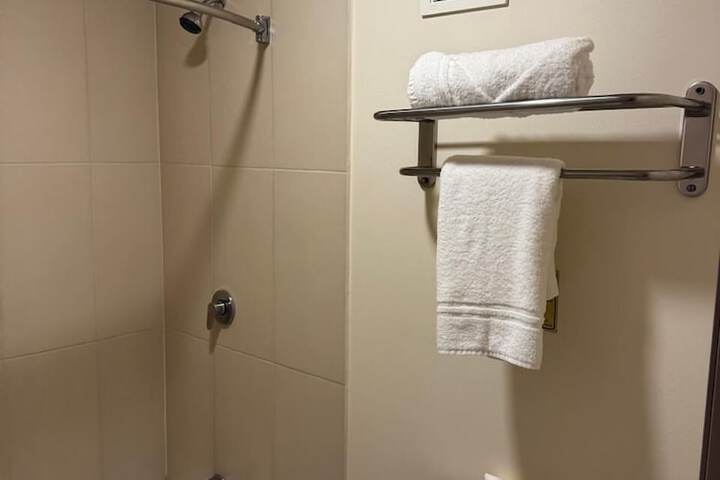 Room 12 of 21