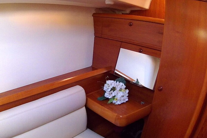 Room 16 of 33