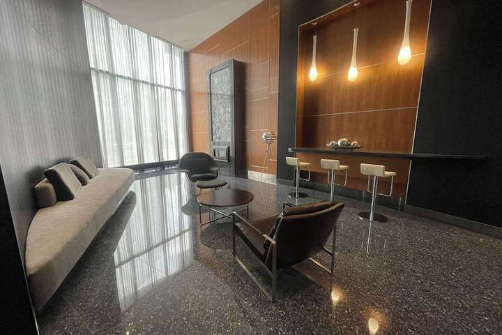 Room 46 of 60
