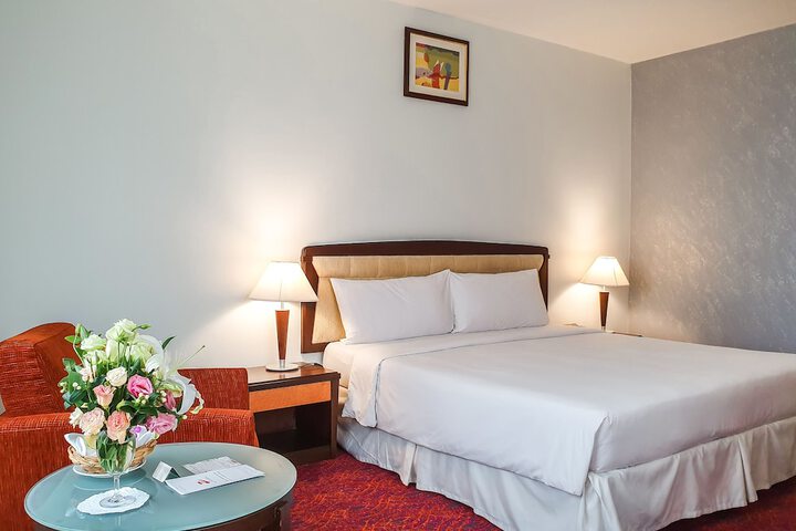 Room 16 of 75