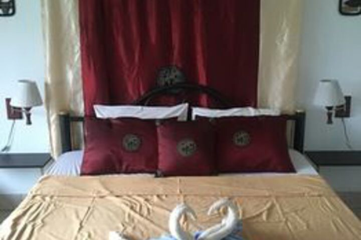 Room 11 of 22