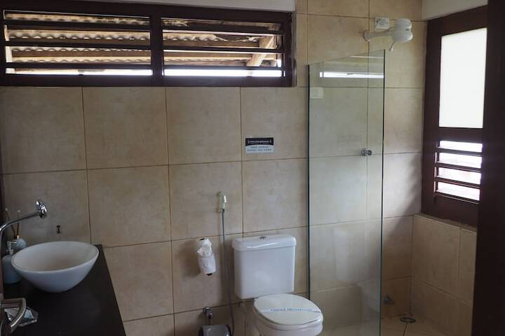Room 3 of 223