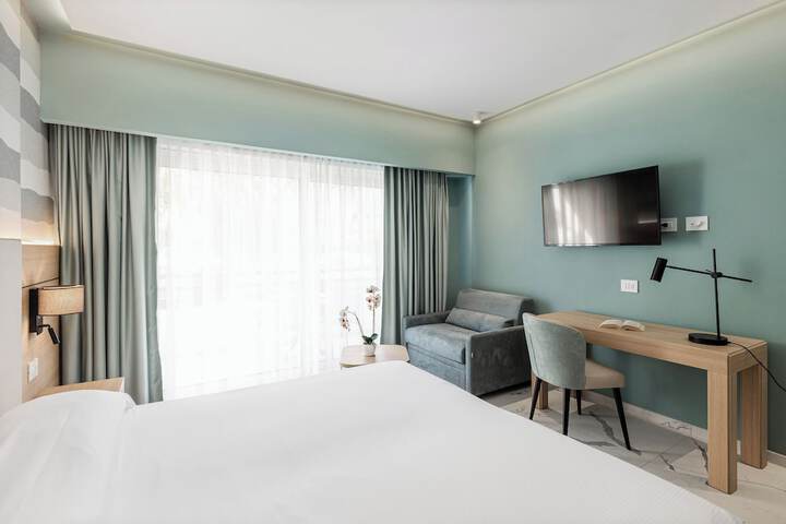 Room 12 of 45