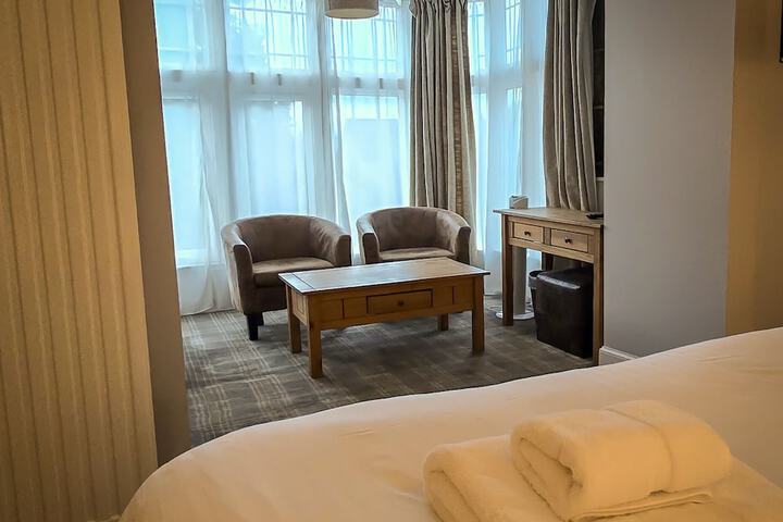 Room 9 of 21