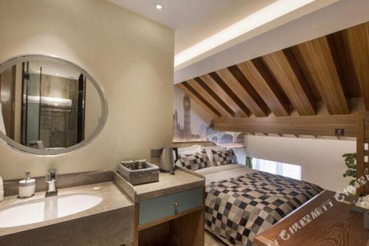 Mehood Hotel(Xi an Datang Never Sleeps City Big Wild Goose Pagoda North Square Store)