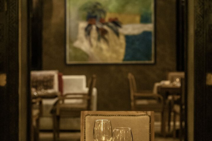Dining 13 of 16