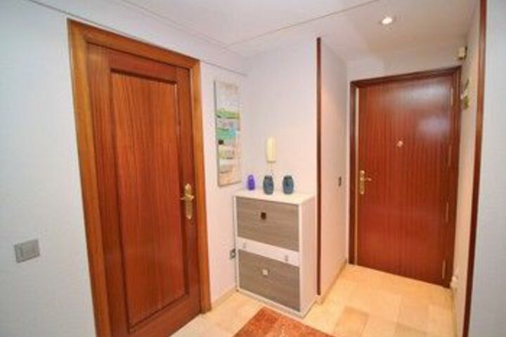 Room 18 of 27