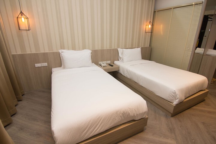 Room 26 of 48