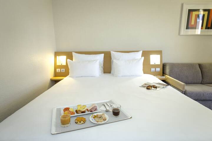 Room 13 of 95