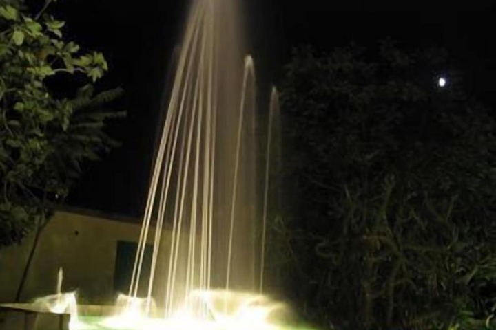 Hotel Exterior 40 of 43
