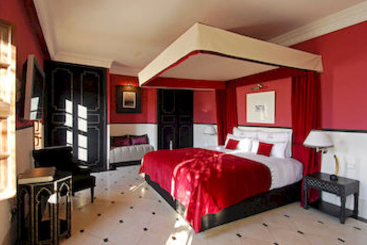 Room 11 of 20