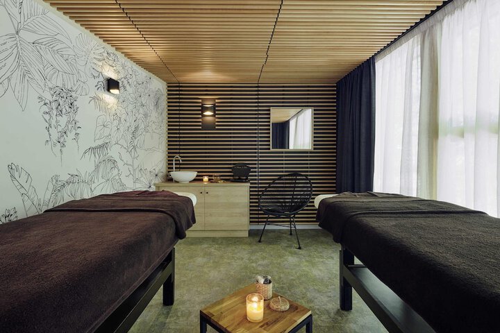 Hotel Interior 44 of 87