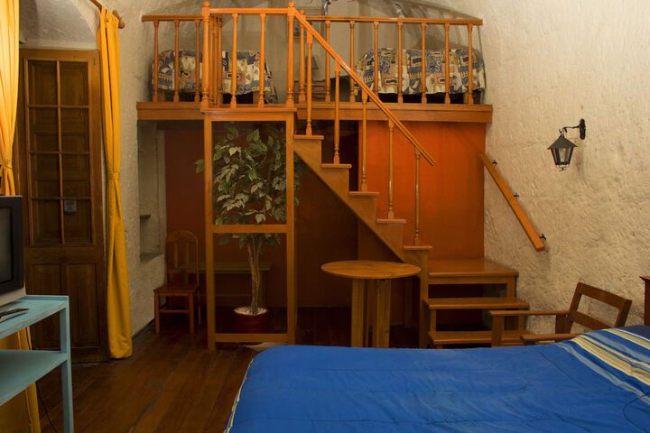 Room 12 of 49