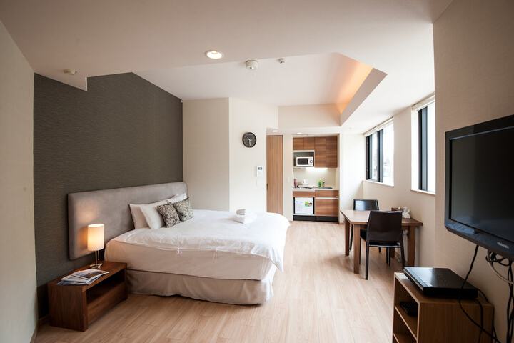 Room 8 of 43