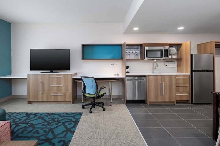 Room 7 of 19