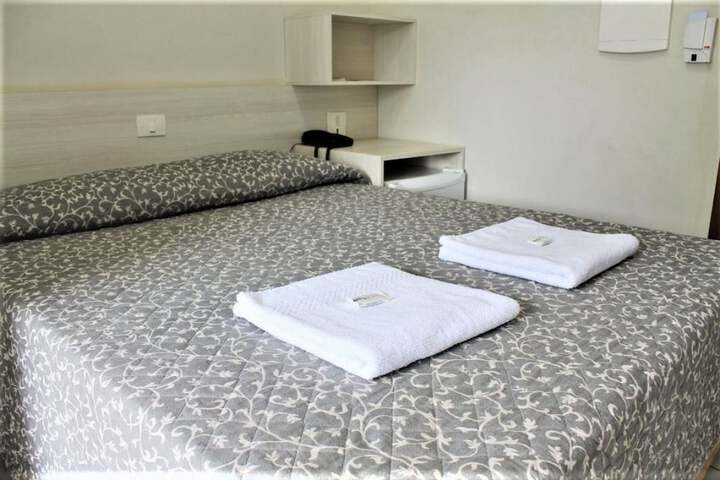 Room 6 of 29