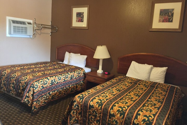Room 5 of 24