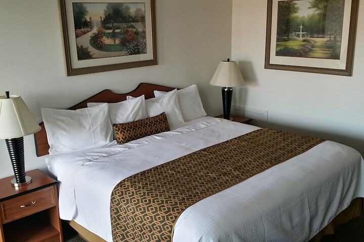 Room 2 of 24