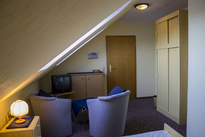 Room 5 of 23
