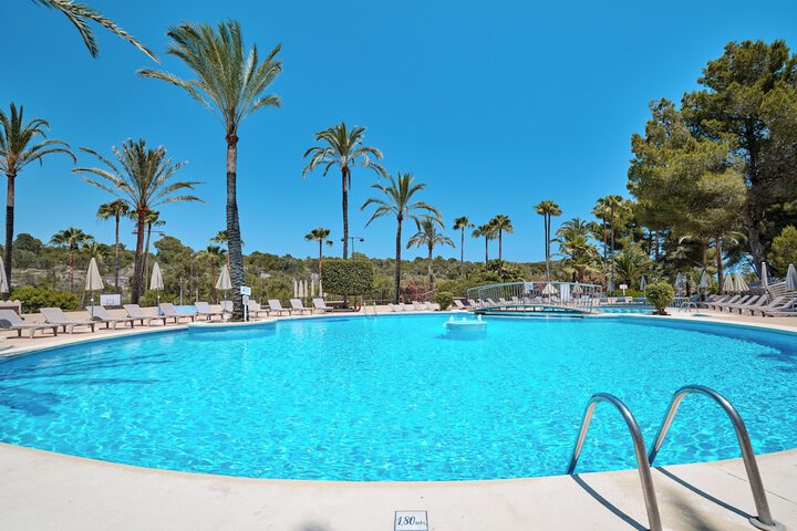 Pool Hotel