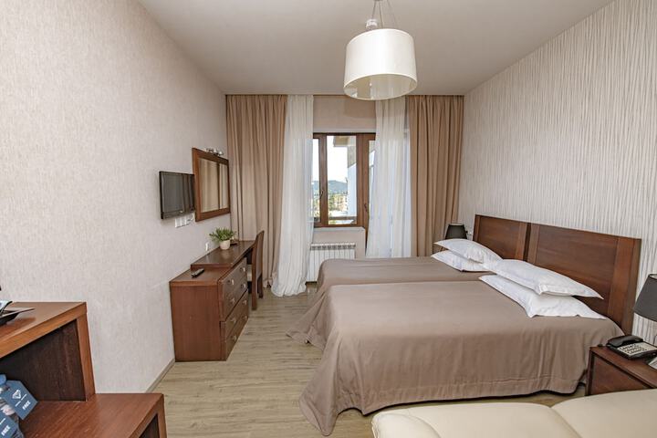 Room 19 of 93