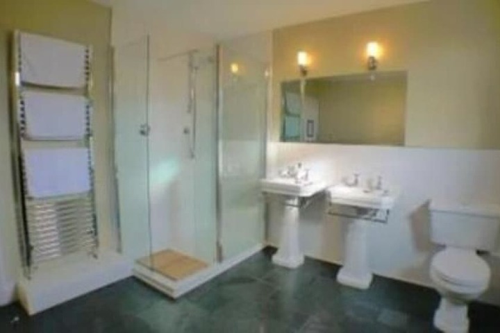 Room 20 of 32