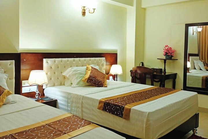 Room 8 of 22