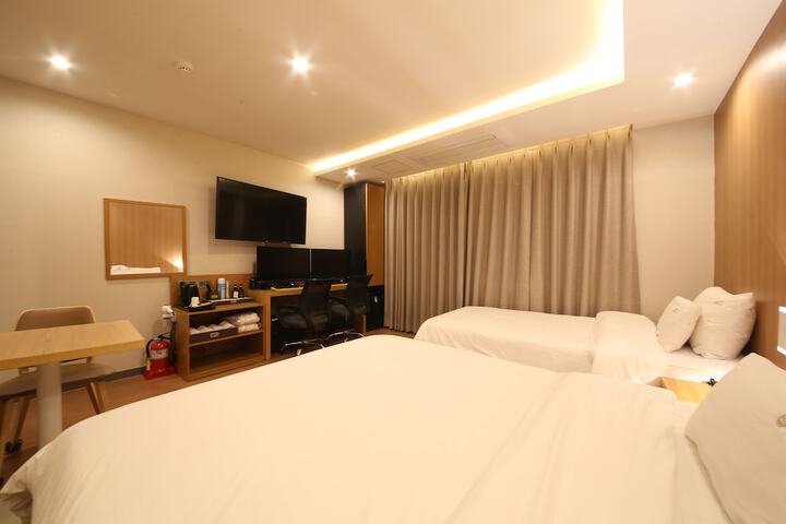 Room 56 of 110