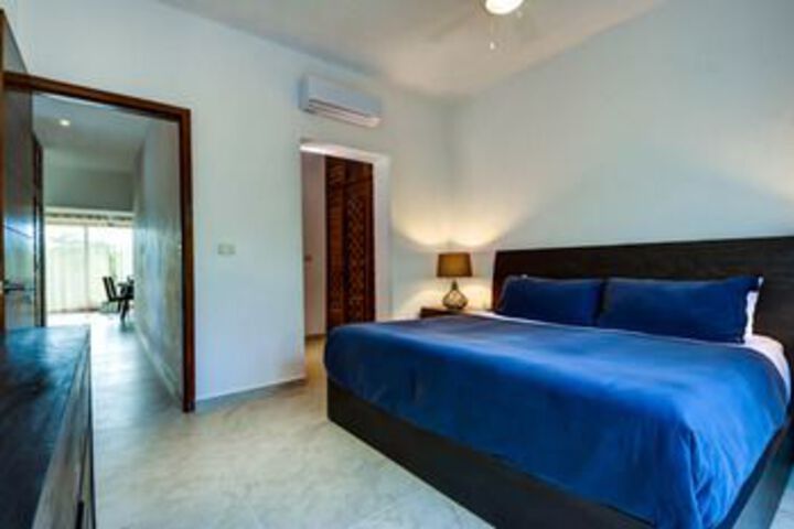 Room 16 of 45