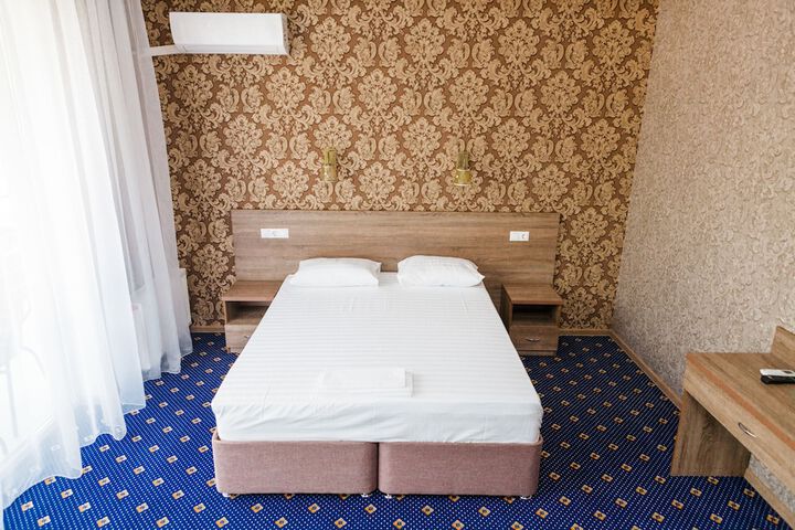 Room 21 of 72