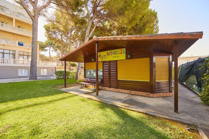 Children's play area - indoor