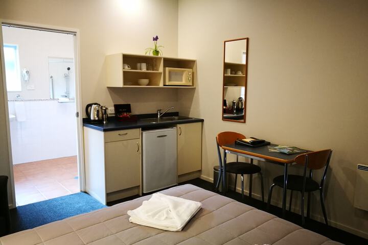 Room 7 of 63