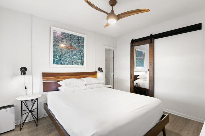 Room 3 of 75