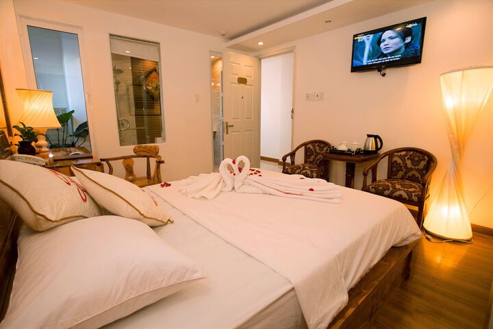 Room 3 of 39