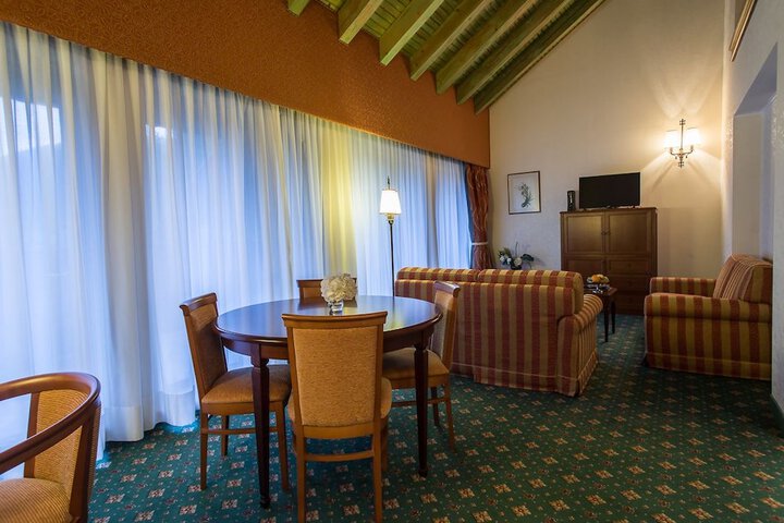 Room 22 of 70
