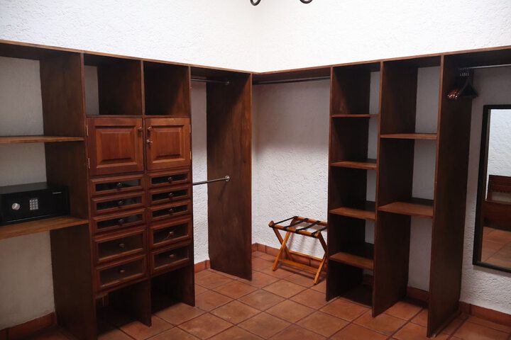 Room 55 of 69