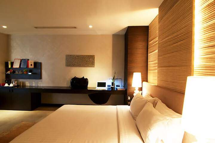 Room 7 of 36