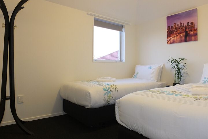 Room 8 of 31