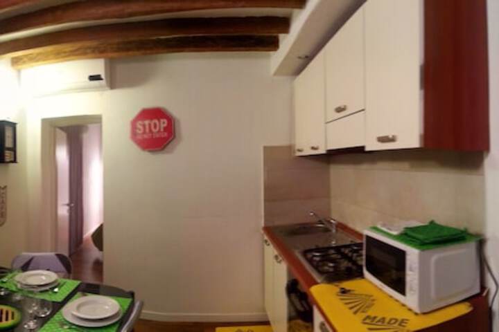 Room 26 of 33