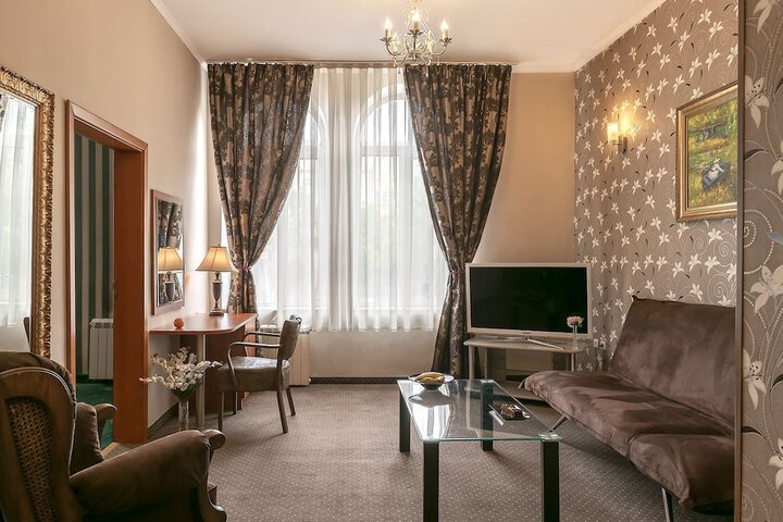 Room 4 of 45