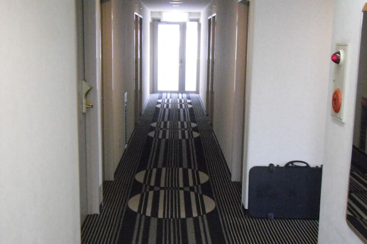 Ballroom/Hall 18 of 27