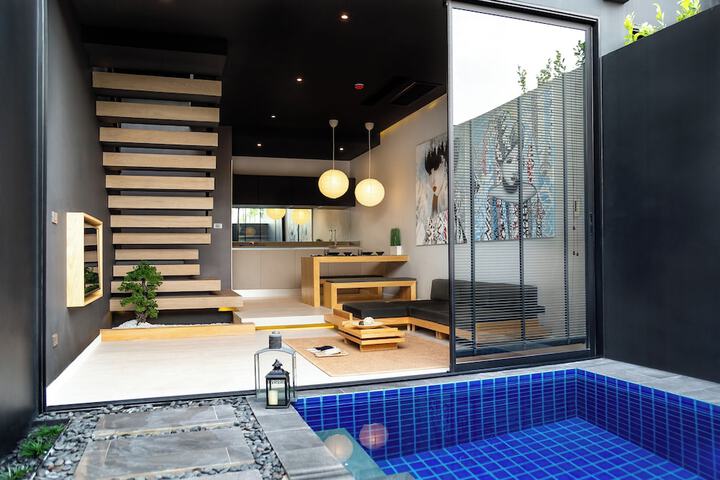 Pool 104 of 154