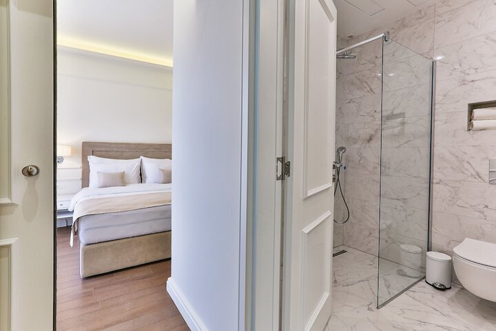 Room 7 of 20