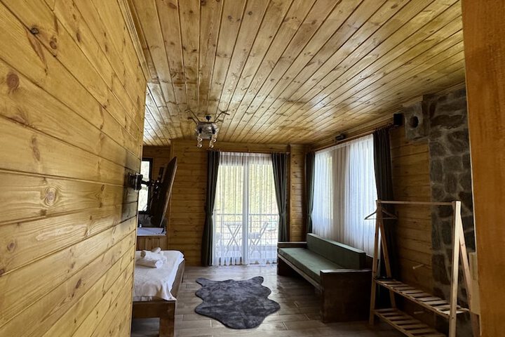 Room 15 of 21