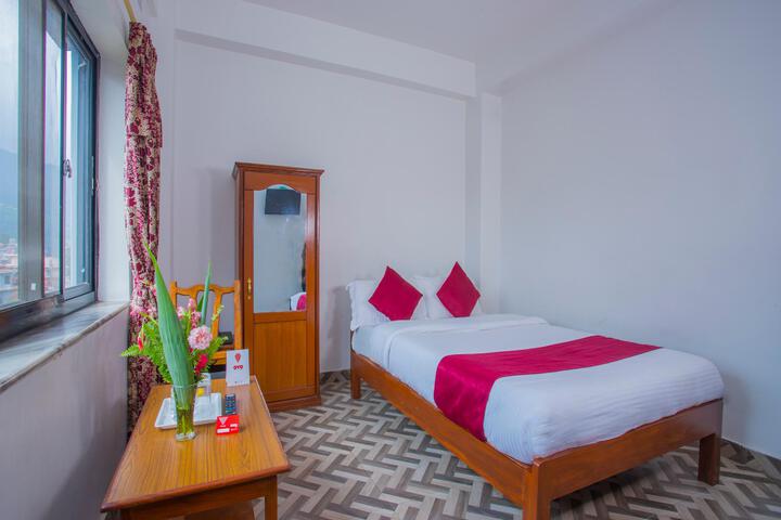 Room 4 of 15