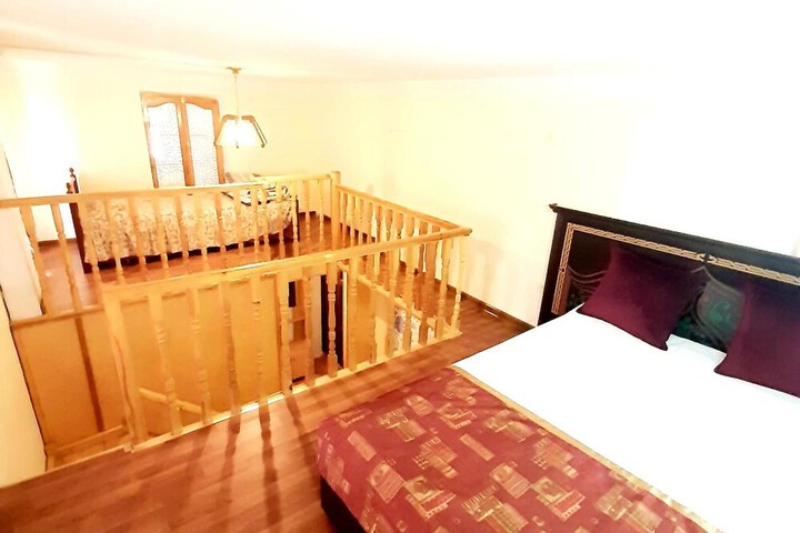 Room 10 of 47