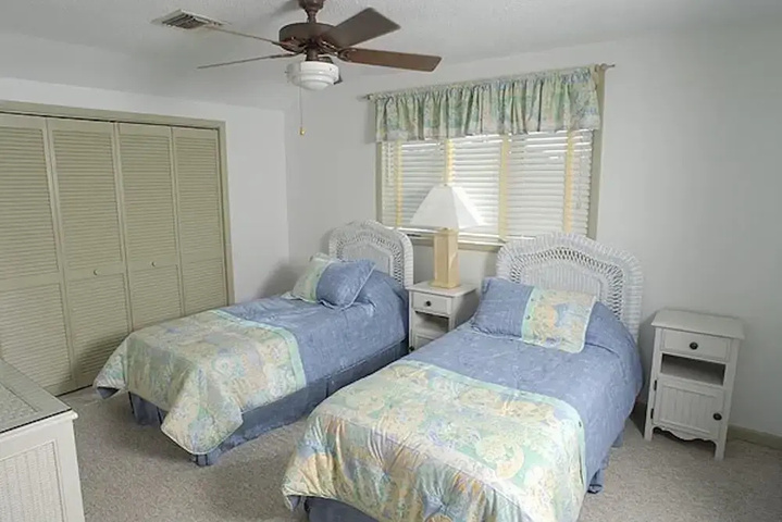 Room 2 of 12