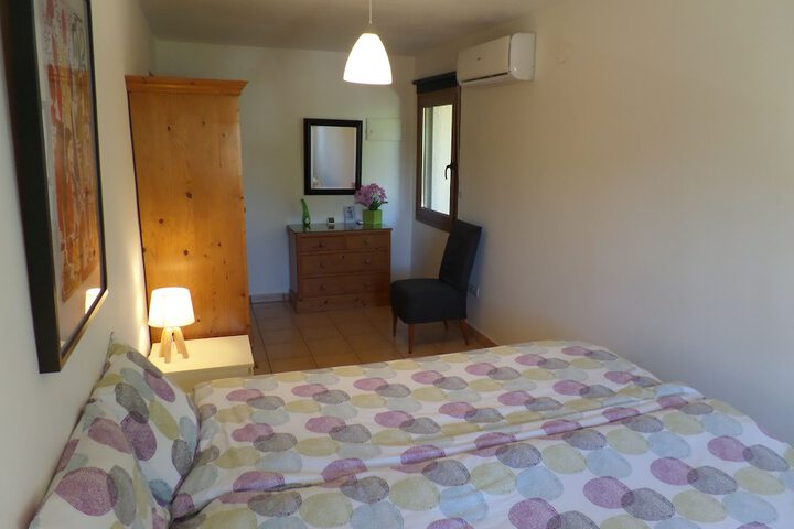 Room 16 of 66